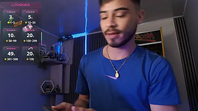 Snapshot of Bastian_MCcormick chatting on 01.15.26 Bastian MCcormick online show from 01.15.26