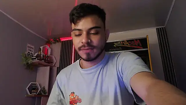 Snapshot of Bastian_MCcormick chatting on 01.16.26 Bastian MCcormick online show from 01.16.26