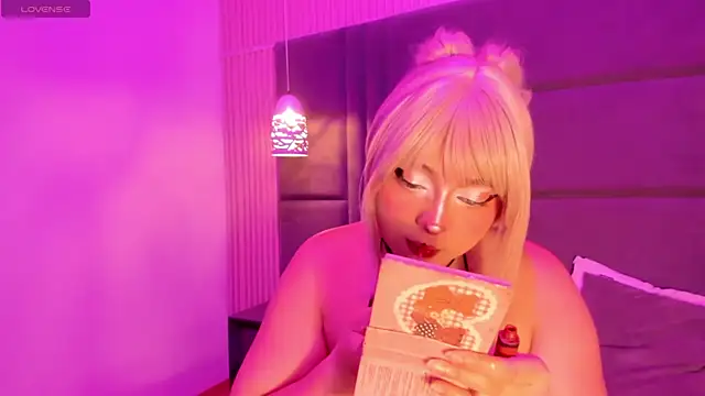 SamanthaaReed online show from 10.30.25