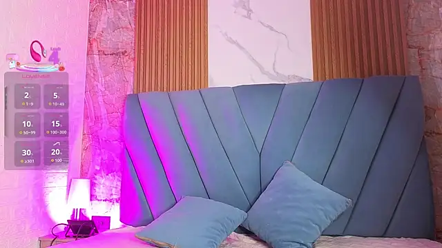 Snapshot of nathalia_koch_ chatting on 01.13.26 nathalia koch online show from 01.13.26