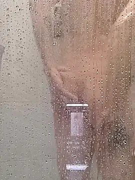 Snapshot of djcarey369159 chatting on 11.04.25 djcarey369159 online show from 11.04.25