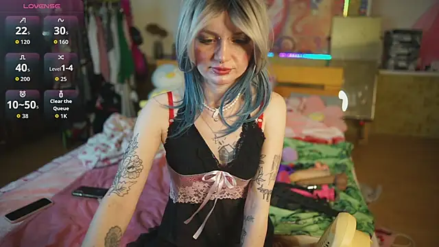 Snapshot of Dia_Angel chatting on 04.11.26 Dia Angel online show from 04.11.26