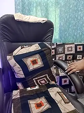 Snapshot of SEEMA_127 chatting on 12.16.25 SEEMA 127 online show from 12.16.25