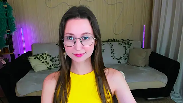 Snapshot of YourLovellyStory chatting on 11.24.25 YourLovellyStory online show from 11.24.25