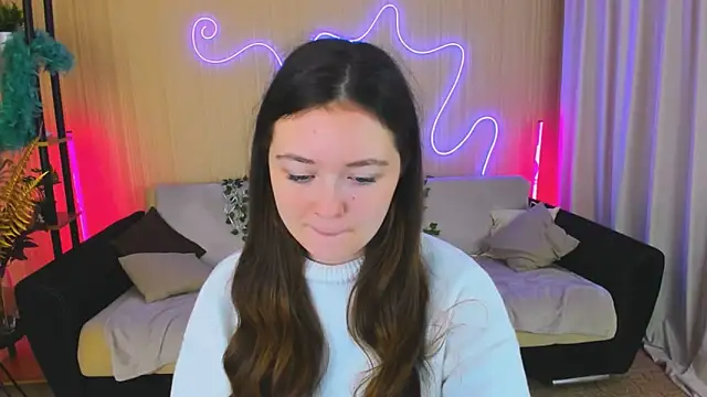 AlluringLookk online show from 10.11.25