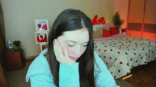 AlluringLookk online show from 02.14.26