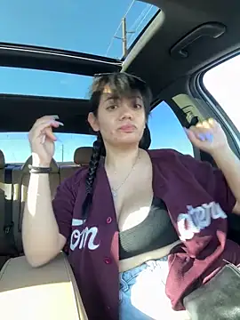 Snapshot of racoonbaby chatting on 09.11.25 racoonbaby online show from 09.11.25