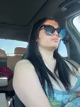 Snapshot of racoonbaby chatting on 09.16.25 racoonbaby online show from 09.16.25