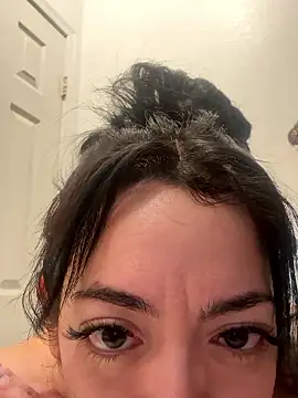 Snapshot of racoonbaby chatting on 09.29.25 racoonbaby online show from 09.29.25