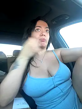 Snapshot of racoonbaby chatting on 09.30.25 racoonbaby online show from 09.30.25