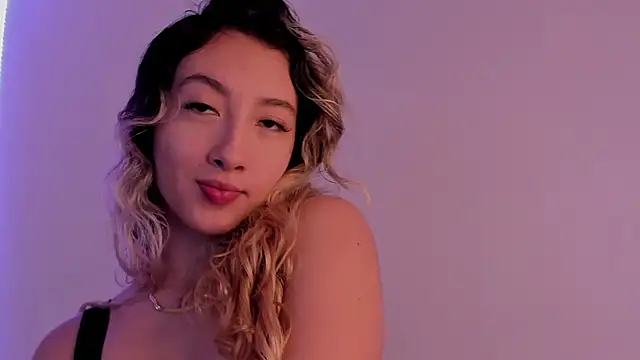 LauMiller online show from 10.31.25