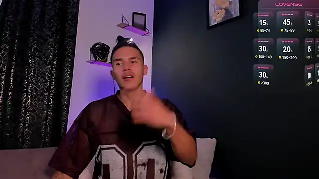 MarkSantozz online show from 03.10.26