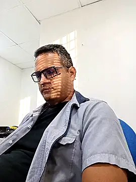 geimos36 online show from 10.16.25