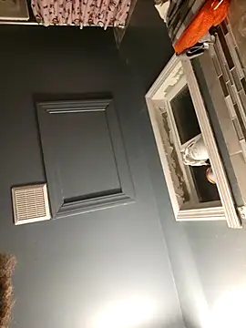 chocolate bella online show from 12.21.25