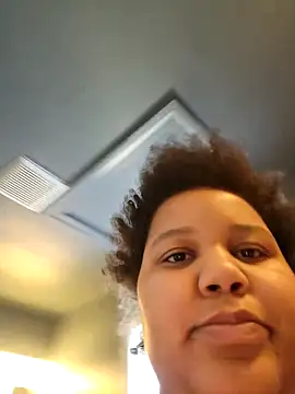 chocolate bella online show from 02.13.26