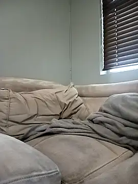 Snapshot of Thabo1004 chatting on 10.18.25 Thabo1004 online show from 10.18.25