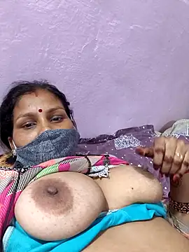 Love-pari077 online show from 10.22.25