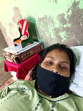 Love-pari077 online show from 11.03.25