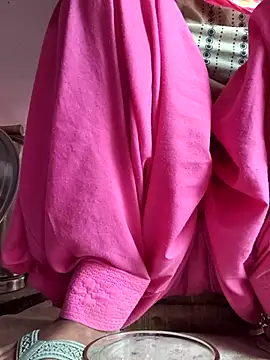 Love-pari077 online show from 11.06.25