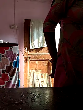 Love-pari077 online show from 11.15.25