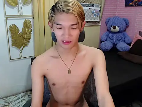 fuckerfriendsxx online show from 05.17.26