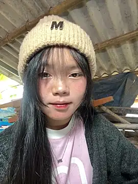 Snapshot of AdamLazis chatting on 12.03.25 AdamLazis online show from 12.03.25