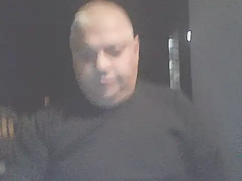 Snapshot of mauri5 chatting on 09.15.25 mauri5 online show from 09.15.25