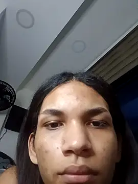 Snapshot of Barbie2005 chatting on 03.27.26 Barbie2005 online show from 03.27.26