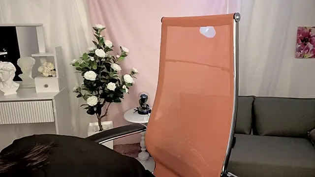 CrystallBloom online show from 04.20.26