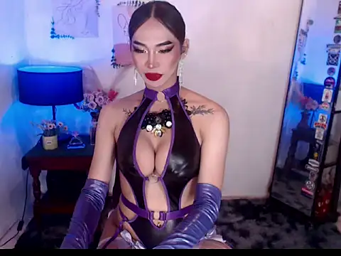 Snapshot of SexyhotasianKendra chatting on 11.18.25 SexyhotasianKendra online show from 11.18.25