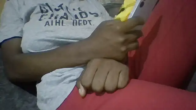 Snapshot of sexyonettt chatting on 09.26.25 sexyonettt online show from 09.26.25