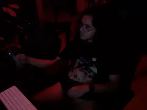 Snapshot of dorrey21 chatting on 11.12.25 dorrey21 online show from 11.12.25