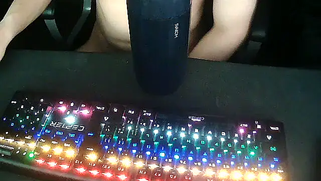 solooboy18 online show from 11.30.25