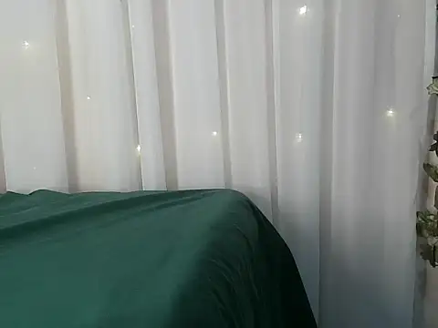 angelainparis28 online show from 12.04.25