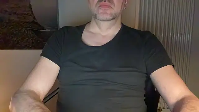 Snapshot of german9inch chatting on 02.16.25 german9inch online show from 02.16.25