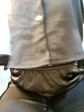 Bee sweet online show from 11.28.25