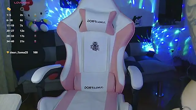 Hachiko Love online show from 04.25.26