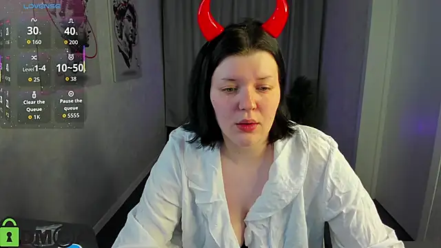 Michele Greenn online show from 10.22.25