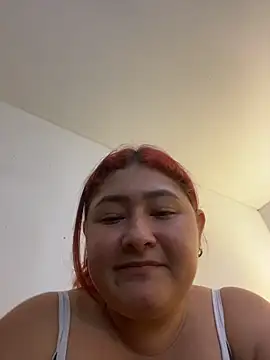 Snapshot of Rouse-Antonella chatting on 12.04.25 Rouse-Antonella online show from 12.04.25