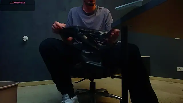 EnzoRace online show from 11.04.25