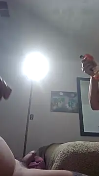 Snapshot of SparklesB1tch chatting on 12.03.25 SparklesB1tch online show from 12.03.25