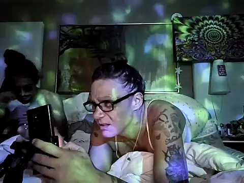 SparklesB1tch online show from 04.09.26