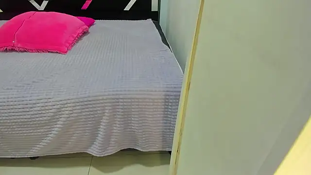 iisabella noa online show from 09.30.25