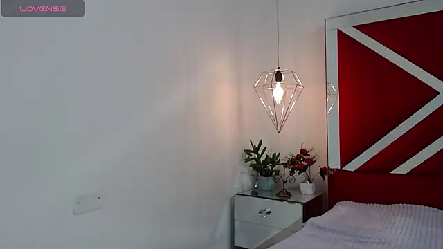 iisabella noa online show from 11.07.25