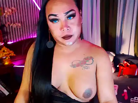 Snapshot of CumFactoryLuna chatting on 03.03.26 CumFactoryLuna online show from 03.03.26