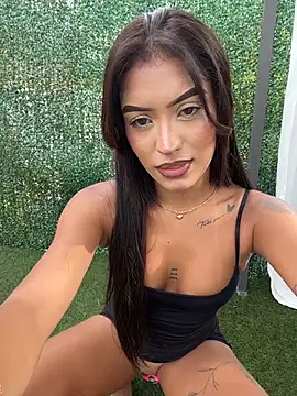 Snapshot of MystiqueXXX chatting on 07.15.26 MystiqueXXX online show from 07.15.26