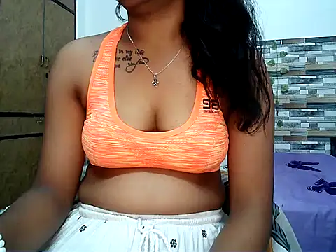 HOT AARVI11 online show from 11.19.25