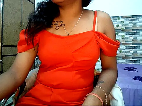 HOT AARVI11 online show from 11.20.25