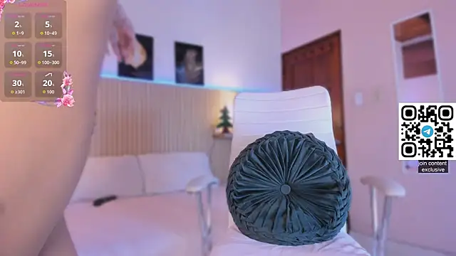 Snapshot of Sirenita_petitexoxo chatting on 11.19.25 Sirenita petitexoxo online show from 11.19.25