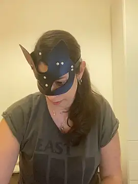 Snapshot of StephaSt chatting on 09.09.25 StephaSt online show from 09.09.25